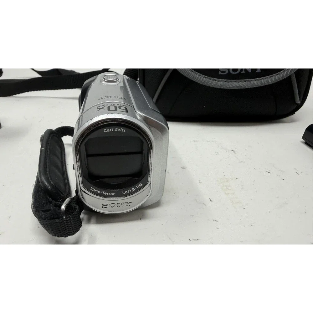 Sony DCR-SX41 Handycam Digital Video Camera Camcorder 60x Zoom - W/Case